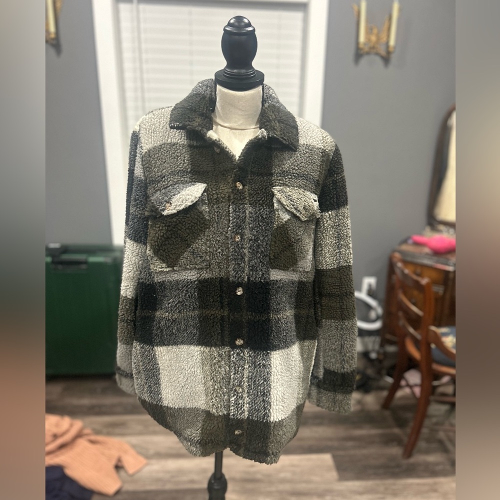 Volcom Checkered Teddy Jacket - Black and Gray